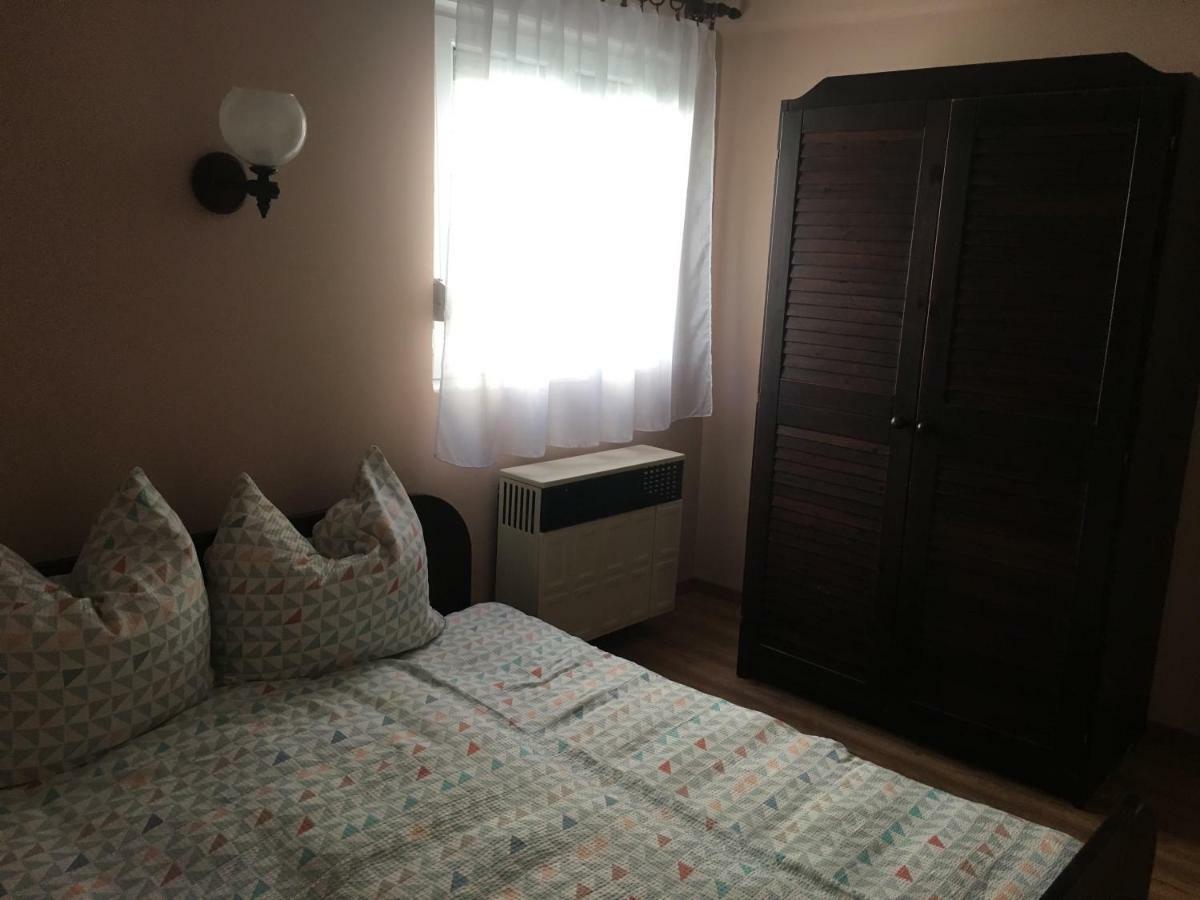 Appartement Matyas Apartman à Balatonlelle Extérieur photo